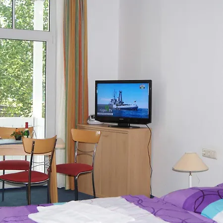 Apartment Residenz Seeblick 12 Mit Seitlichem Ostseeblick